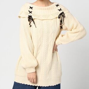 🚫 SOLD 🚫 Axes Femme Lace-up Knit Sweater